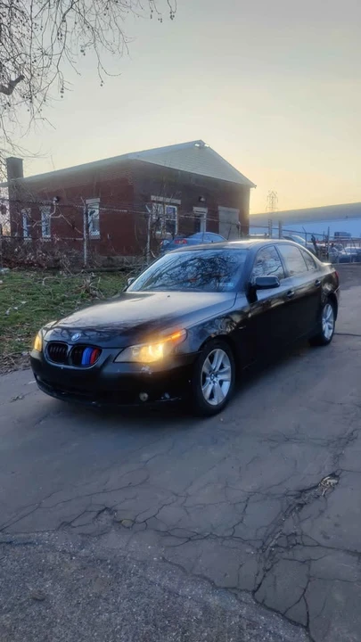 2007 BMW E60 5 Series Sedan - Image 2 of 10