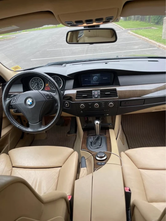 2007 BMW E60 5 Series Sedan - Image 8 of 11