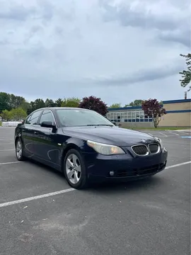 2007 BMW 5 Series 530xi Sedan 4D