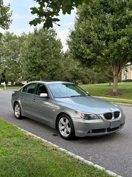 2007 BMW 5 Series 530xi Sedan 4D