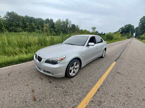 2007 BMW 5 Series 530xi Sedan 4D