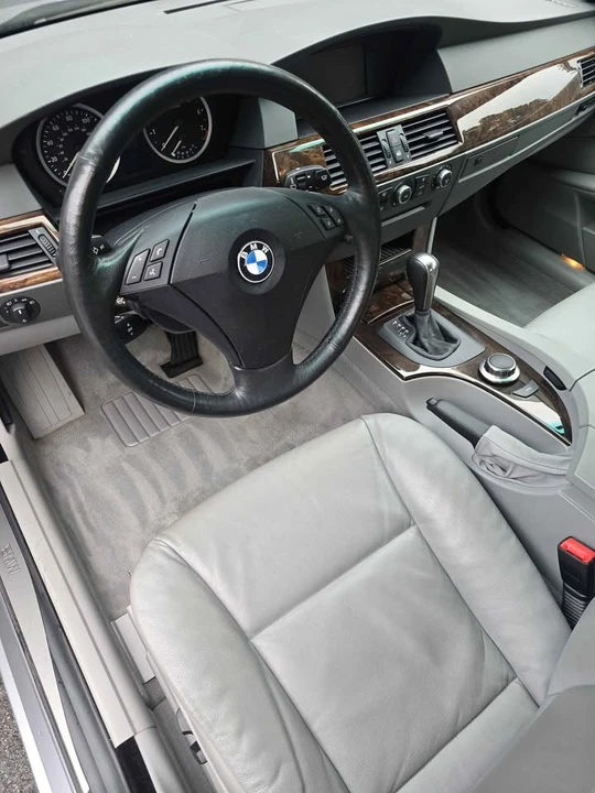 2007 BMW E60 5 Series Sedan - Image 12 of 16