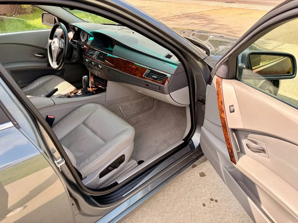 2007 BMW E60 5 Series Sedan - Image 11 of 20
