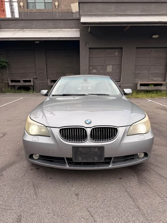 2007 BMW E60 5 Series Sedan - Image 2 of 10