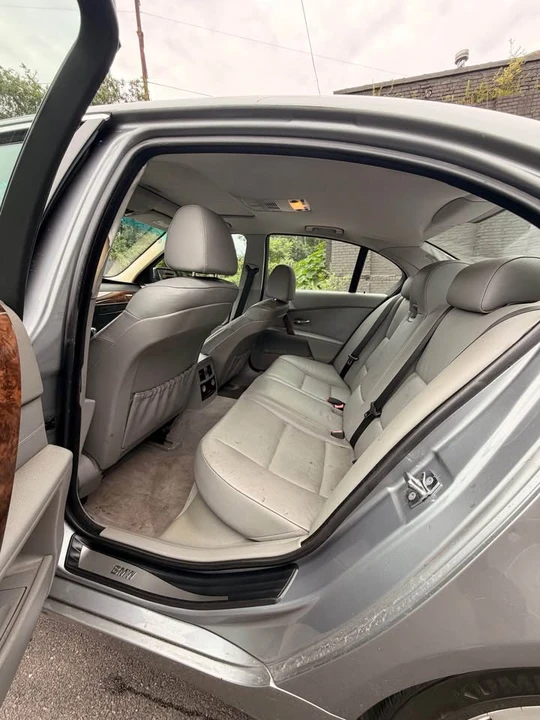2007 BMW E60 5 Series Sedan - Image 9 of 10