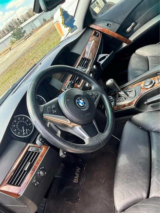2007 BMW E60 545i & 550i Sedan - Image 6 of 8