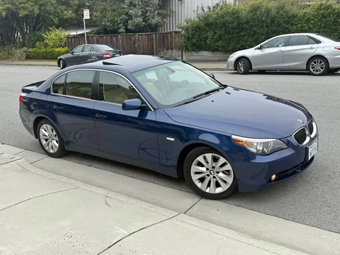 2007 BMW 5 Series 550i Sedan 4D