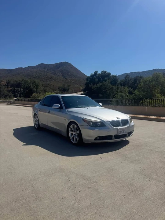 2007 BMW E60 545i & 550i Sedan - Image 8 of 17