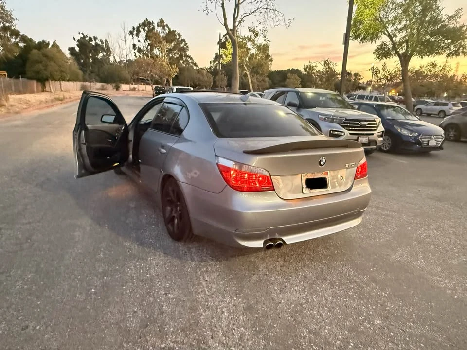 2007 BMW E60 545i & 550i Sedan - Image 7 of 12
