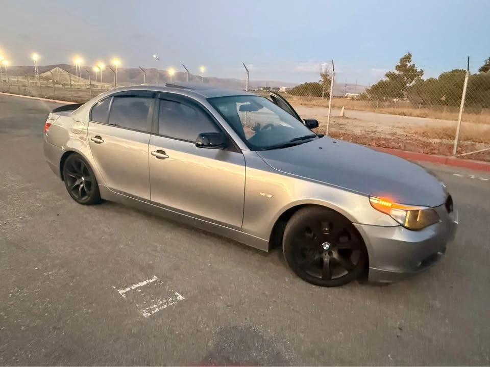 2007 BMW E60 545i & 550i Sedan - Image 4 of 12