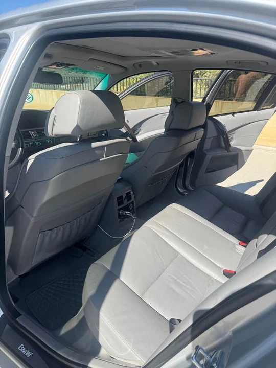 2007 BMW E60 545i & 550i Sedan - Image 15 of 17