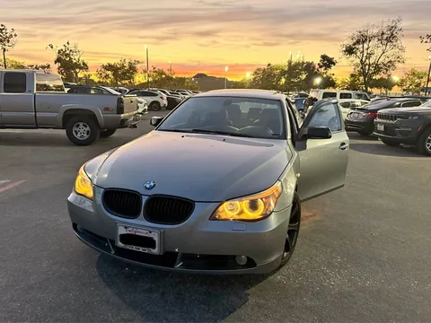 2007 BMW 5 Series 550i Sedan 4D