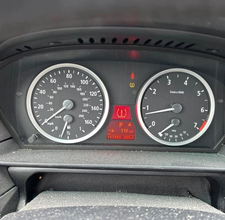 2007 BMW E60 545i & 550i Sedan - Image 15 of 20