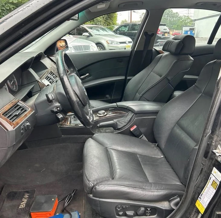 2007 BMW E60 545i & 550i Sedan - Image 10 of 20