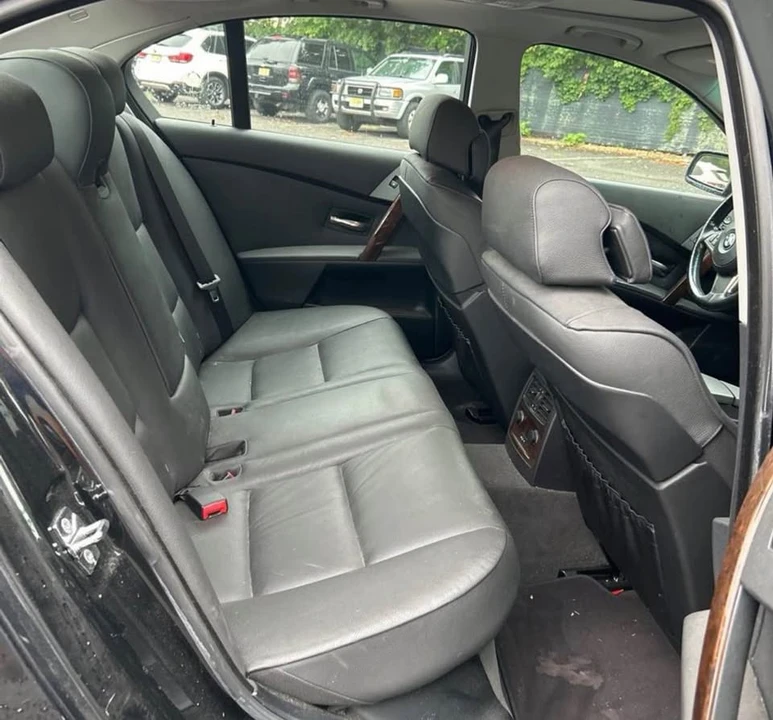 2007 BMW E60 545i & 550i Sedan - Image 12 of 20