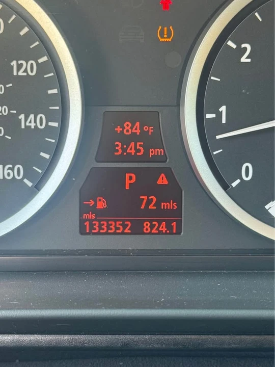 2007 BMW E60 545i & 550i Sedan - Image 16 of 17