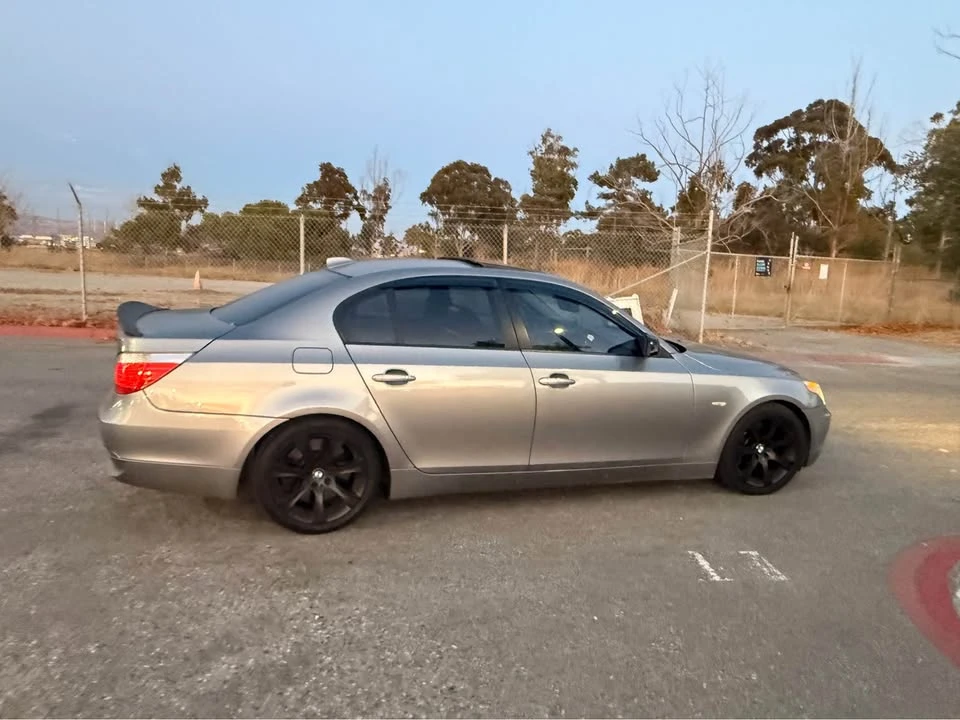 2007 BMW E60 545i & 550i Sedan - Image 3 of 10