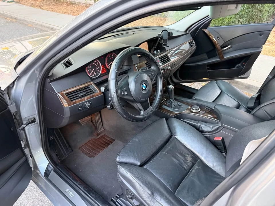 2007 BMW E60 545i & 550i Sedan - Image 7 of 10