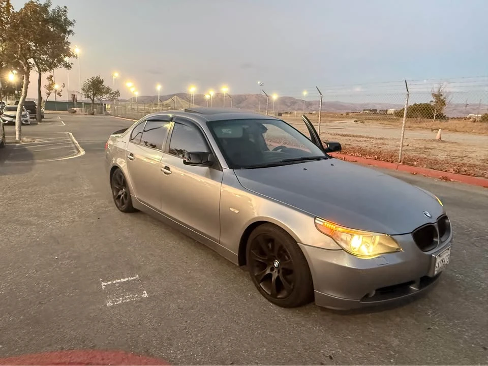 2007 BMW E60 545i & 550i Sedan - Image 5 of 10