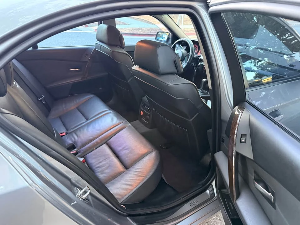 2007 BMW E60 545i & 550i Sedan - Image 9 of 10
