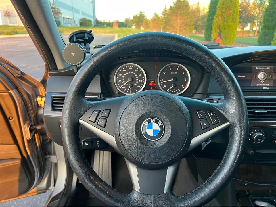 2007 BMW E60 545i & 550i Sedan - Image 10 of 16