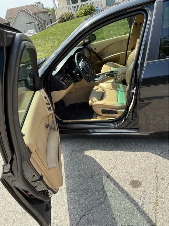 2007 BMW E60 545i & 550i Sedan - Image 6 of 8