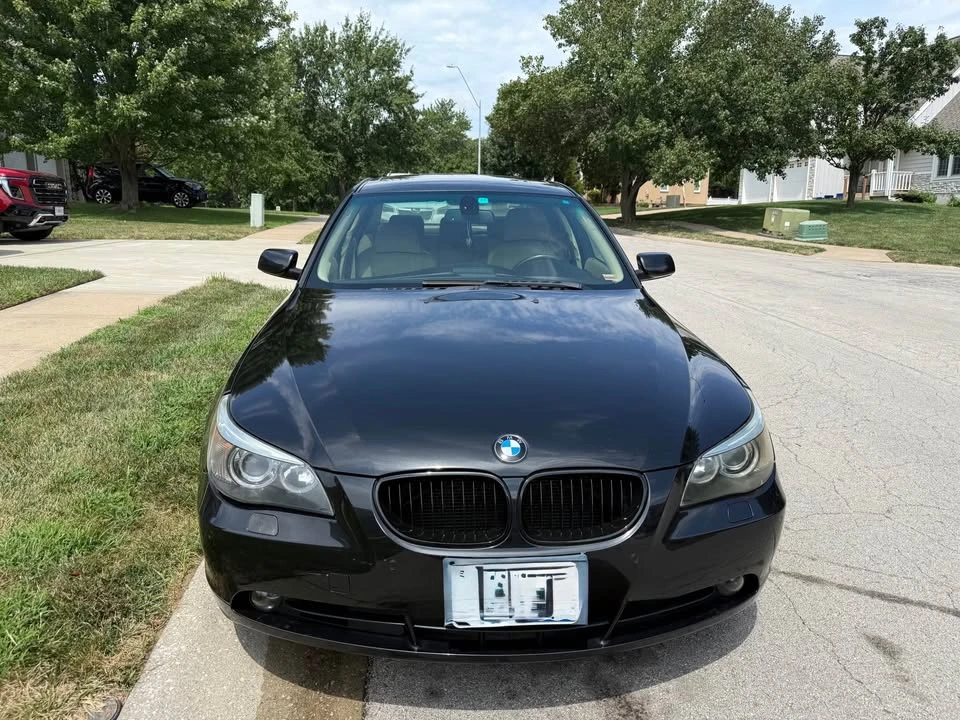 2007 BMW E60 545i & 550i Sedan - Image 7 of 8