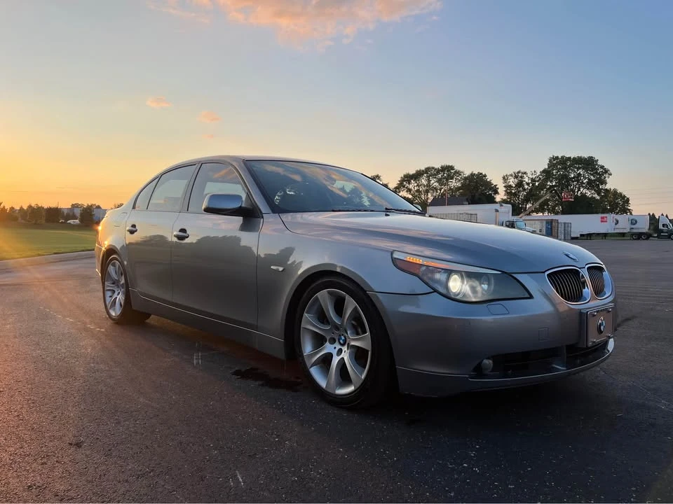 2007 BMW E60 545i & 550i Sedan - Image 7 of 16
