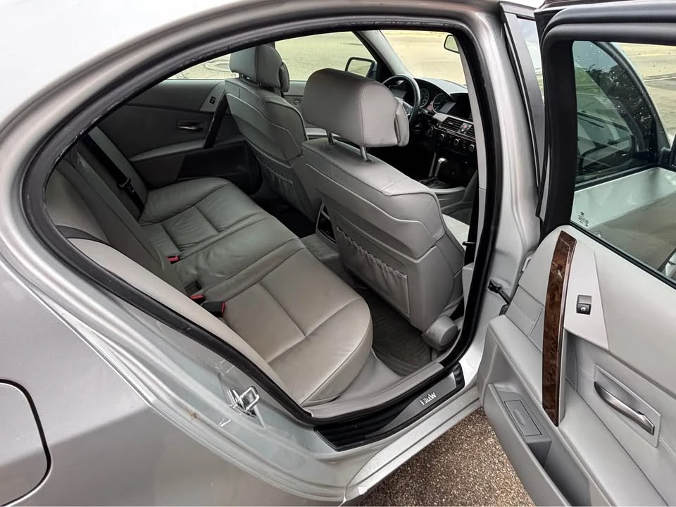 2007 BMW E60 545i & 550i Sedan - Image 12 of 13