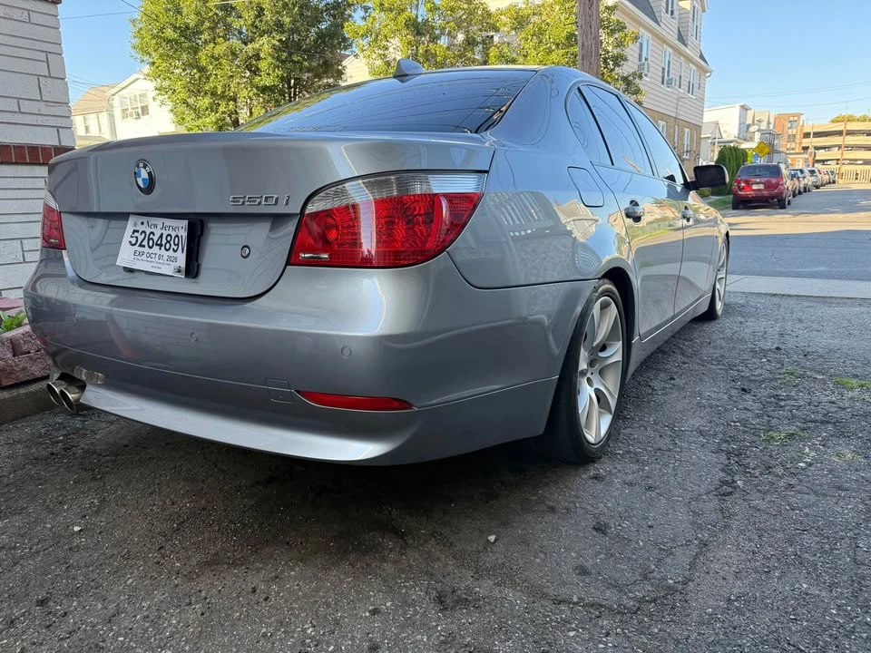 2007 BMW E60 545i & 550i Sedan - Image 3 of 9