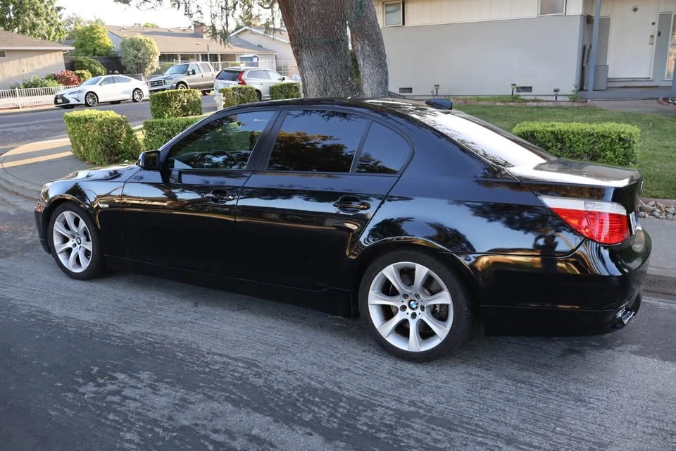 2007 BMW E60 545i & 550i Sedan - Image 7 of 13