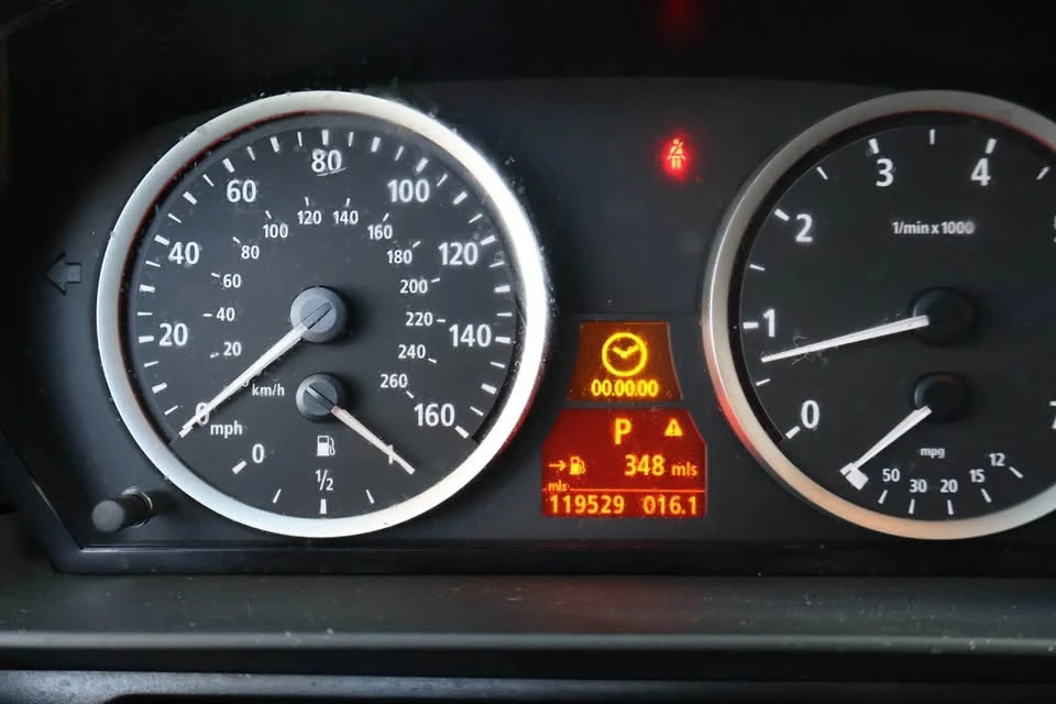 2007 BMW E60 545i & 550i Sedan - Image 12 of 13