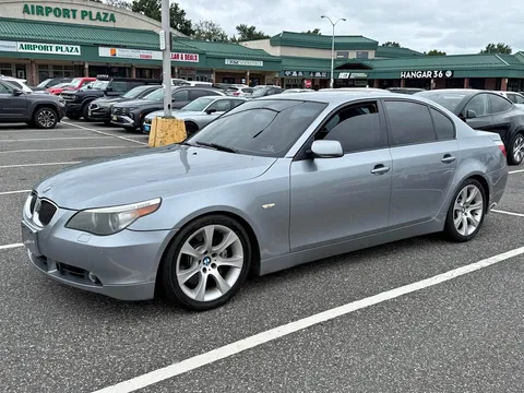 2007 BMW 5 Series 550i Sedan 4D