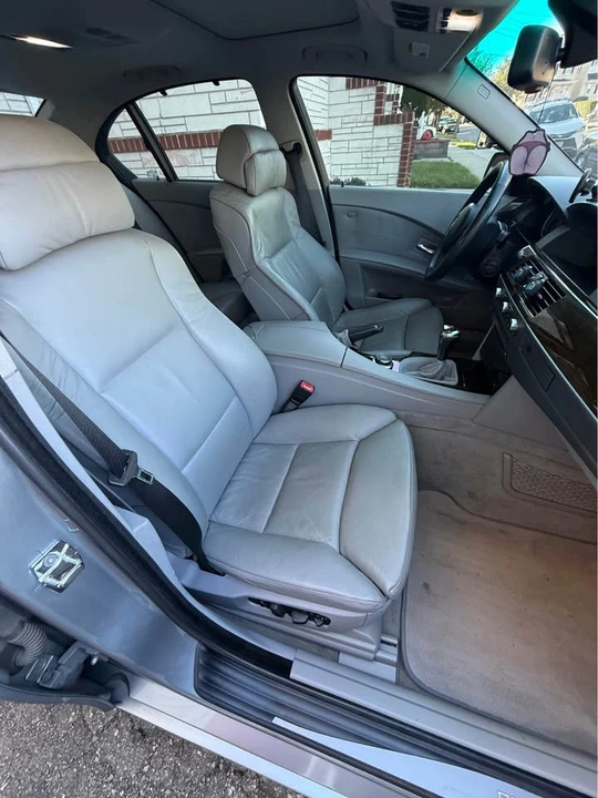 2007 BMW E60 545i & 550i Sedan - Image 7 of 9