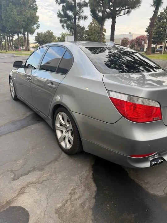 2007 BMW E60 545i & 550i Sedan - Image 5 of 12