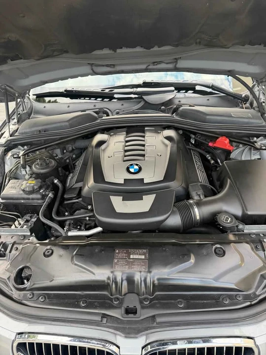 2007 BMW E60 545i & 550i Sedan - Image 11 of 12