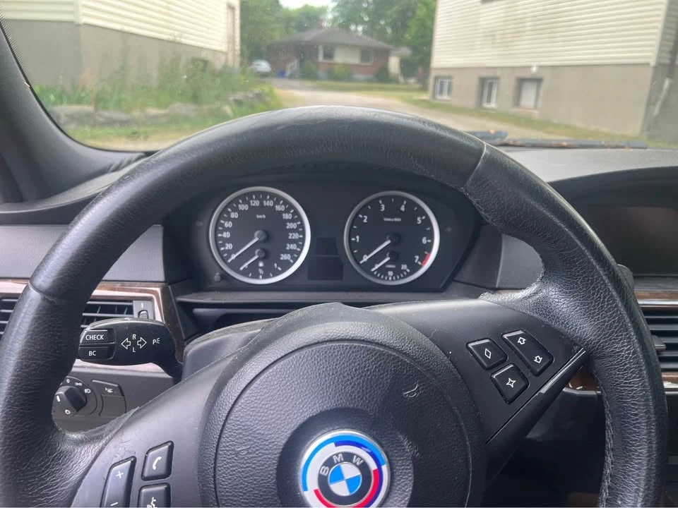 2007 BMW E60 5 Series Sedan - Image 7 of 10
