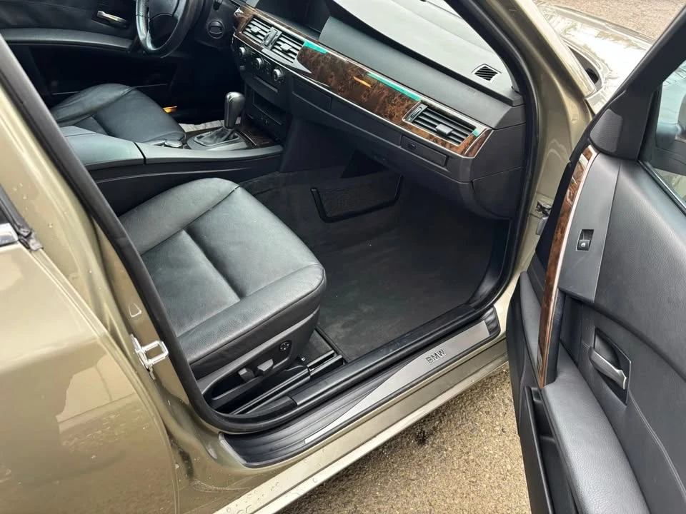 2007 BMW E60 5 Series Sedan - Image 12 of 18