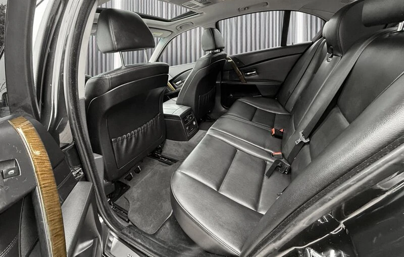 2007 BMW E60 5 Series Sedan - Image 8 of 11