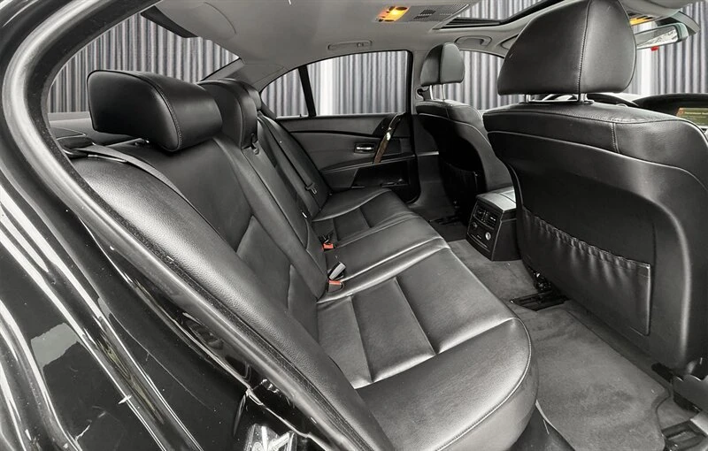 2007 BMW E60 5 Series Sedan - Image 9 of 11