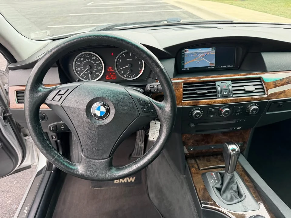 2007 BMW E60 5 Series Sedan - Image 14 of 16
