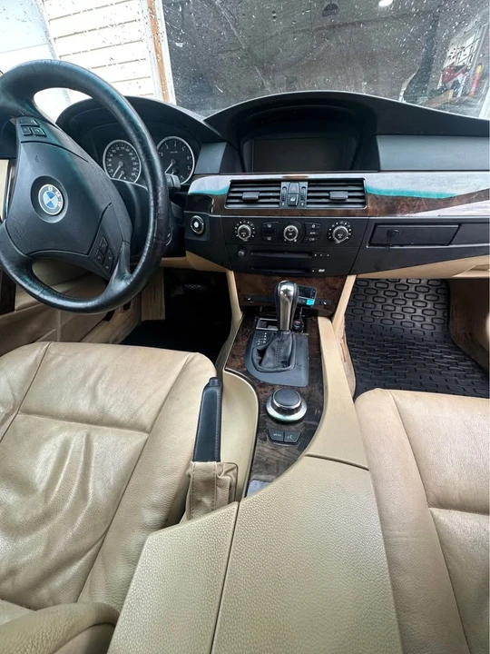 2007 BMW E60 5 Series Sedan - Image 8 of 12