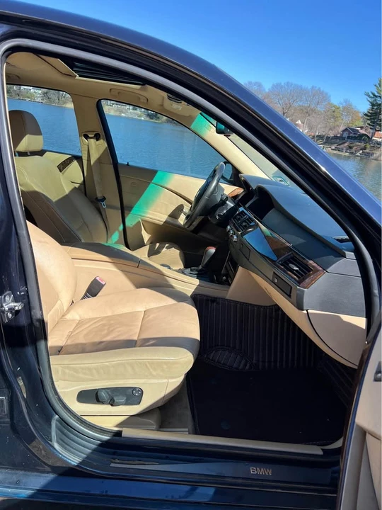 2007 BMW E60 5 Series Sedan - Image 8 of 14