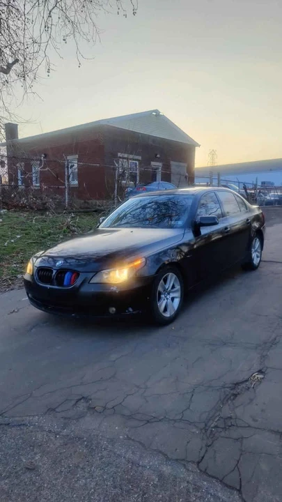 2007 BMW E60 5 Series Sedan - Image 8 of 11