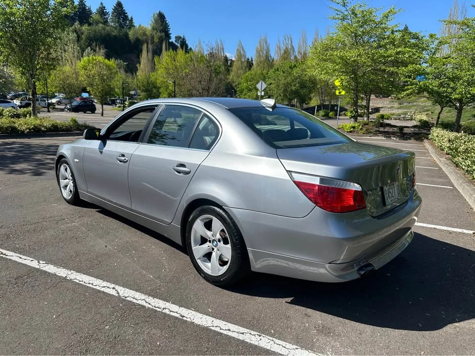 2007 BMW E60 5 Series Sedan - Image 8 of 16