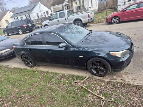 2007 BMW 5 Series 525xi Sedan
