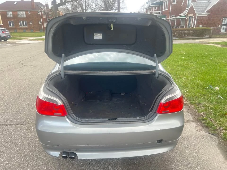 2007 BMW E60 5 Series Sedan - Image 14 of 18
