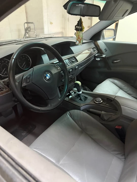 2007 BMW E60 5 Series Sedan - Image 2 of 3