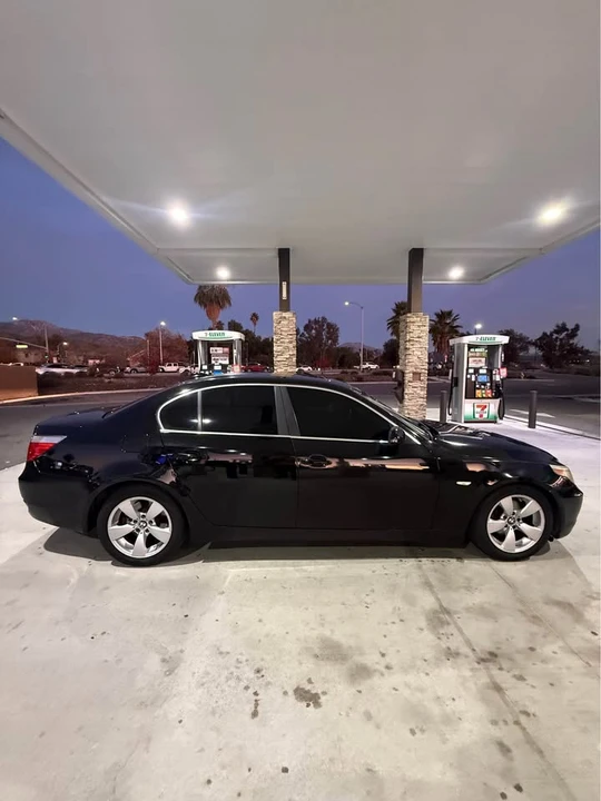 2007 BMW E60 5 Series Sedan - Image 4 of 12