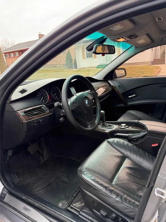 2007 BMW E60 5 Series Sedan - Image 8 of 15